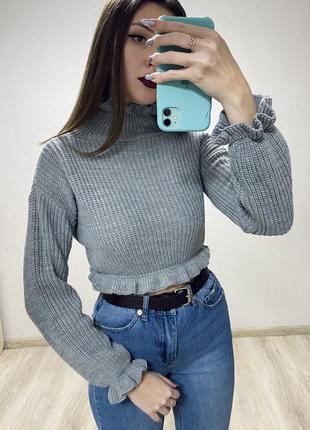 Короткий светр