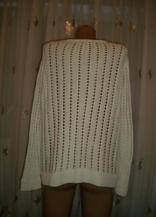 Вязаный свитер белого цвета2 фото
