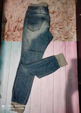 Стильные джинсы на манжете от terranova3 фото