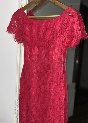 Розкішна малинова сукня з мереживом lipsy london2 фото