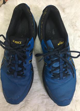 Кроссовки asics    р.44.5 стелька 29.5см