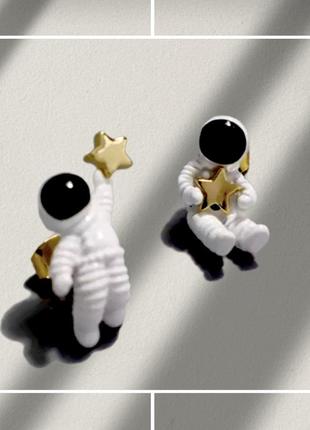 Бижутерия космонавты