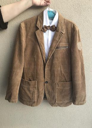 Крутой,мужской пиджак(жакет) крупного вельвета,нашивки на рукавах,песочного цвета,кежуал.