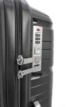 Дорожный пластиковый чемодан большой l  fashion на 4-х колесах светло-серый6 фото