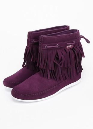 Теплі жіночі чоботи черевики adidas qt frills boot