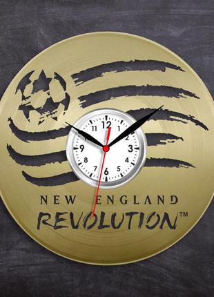 Годинник футбольного клубу нова англія вініл на стіні фк new england revolution кварцовий механізм 30 см