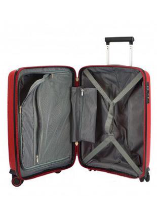Дорожный чемодан пластиковый полипропилен snowball 91403 ручная кладь на 4 двойных колесах красный6 фото