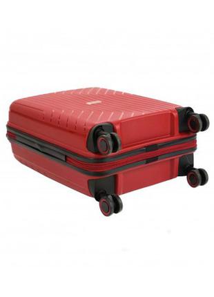 Дорожный чемодан пластиковый полипропилен snowball 91403 ручная кладь на 4 двойных колесах красный5 фото