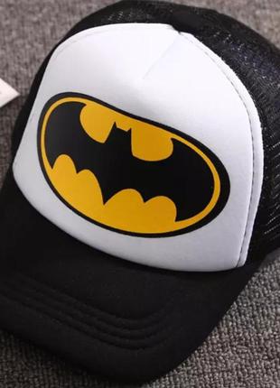 Детская кепка тракер бэтмен (batman) с сеточкой белая, унисекс2 фото