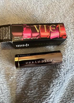 Новая в. оригинальной упаковке помада фирмы urban decay тон 2
