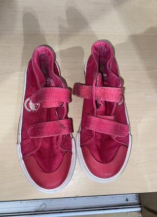 Кеды на девочку.