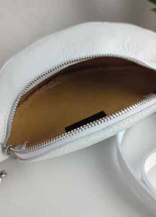 Шикарне біле кроссбоди натуральна шкіра італія маленька сумочка бананка3 фото