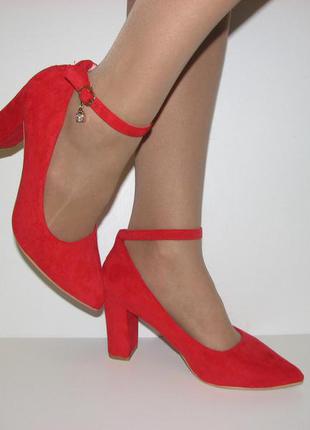 Красные женские туфли замшевые на высоком каблуке с ремешком размер 392 фото