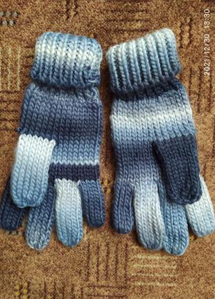 Фирменные новые перчатки