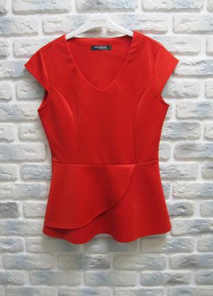 Красная блузка с воланом collection london