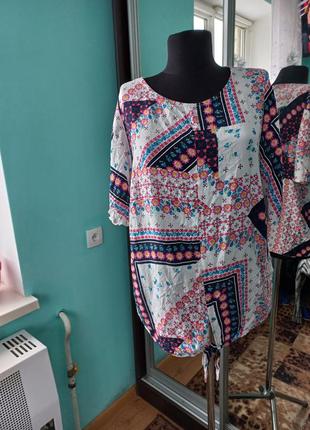 Футболка  блуза 🥰🥰🥰