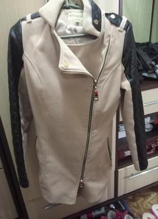 Стильное пальто