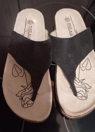 Шльопанці в'єтнамки