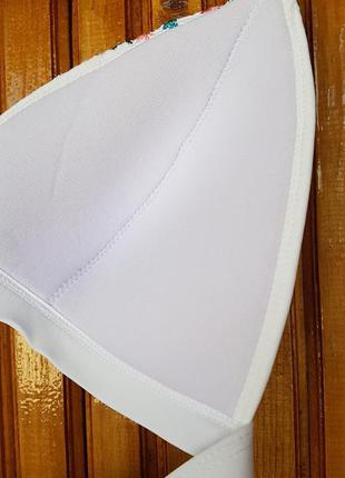 Белый купальный лиф с вышивкой women'secret. размер по бирке 95b, что соответствует размеру 80b или7 фото