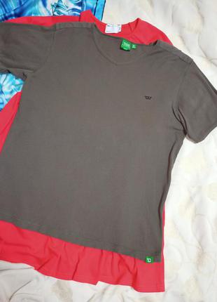 Відмінна нова футболка в рубчик,50-5разм.