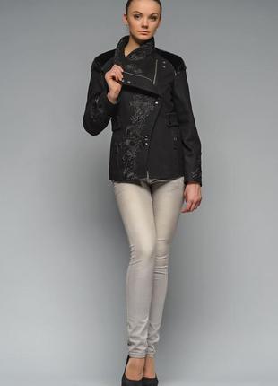 Пальто жіноче коротке чорне карелія1 фото