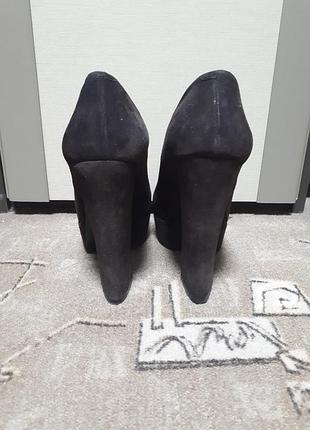 Замшевые шоколадные туфли