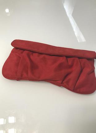 Красный клатч