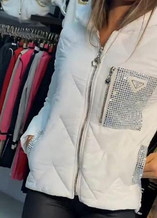 Стильная турецкая куртка со змейками по бокам,камни сваровски, люкс качество и стиль.