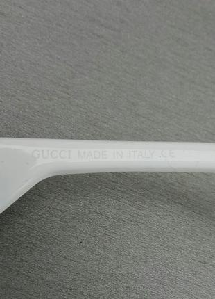 Gucci стильні жіночі сонцезахисні окуляри маска лінзи темно сірий градієнт в білій оправі6 фото