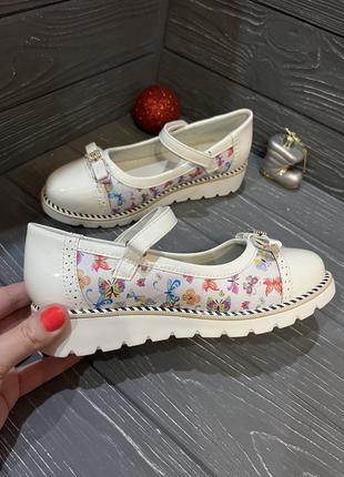 Туфлі для дівчаток білі туфлі на дівчинку туфлі дитячі