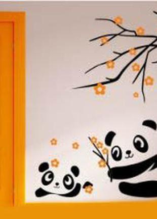 Наклейка на стену «панды в саду»