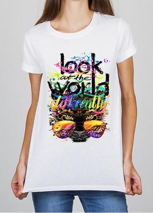 Женская футболка с принтом леопард "look at the world differently" push it1 фото