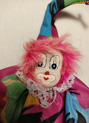 Красивая интерьерная еукла клоун