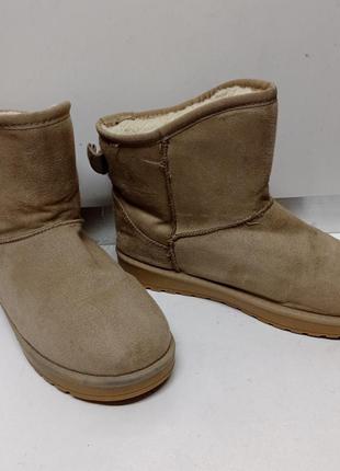 Брендові підросткові уггі