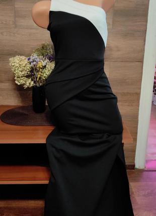 Стройнящее вечернее длинное платье