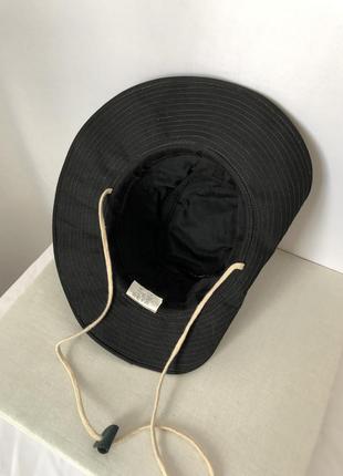 Черная шляпа-панама из ткани одна кнопка2 фото