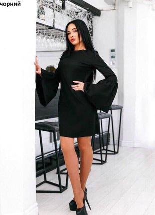 Платье черное