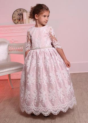 Ошатна сукня для дівчинки пудра з білим мереживом на 5-6 років