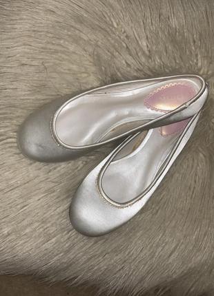 Балетки естрадні