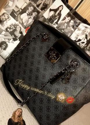 Брендова сумка guess