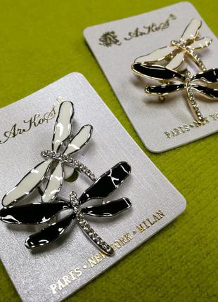 Брошка брошка бабка емаль сріблястий золотистий чорно-білий колір