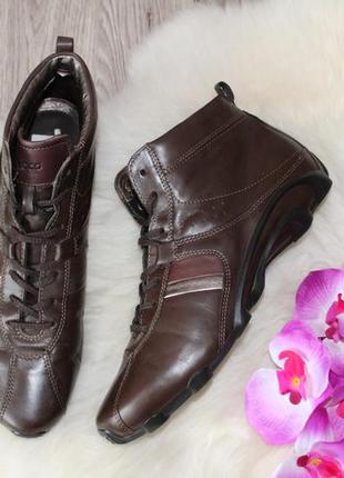 Шкіряні чоботи популярного бренду ecco! виробництво індонезія! 41 р.