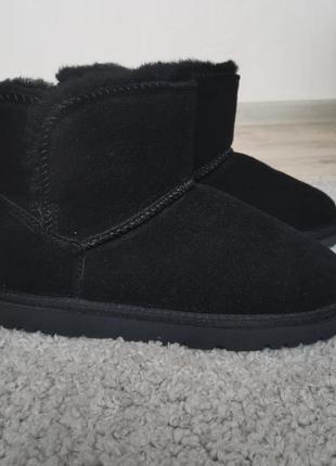 Роскошные тёплые кожаные ugg на натуральном меху