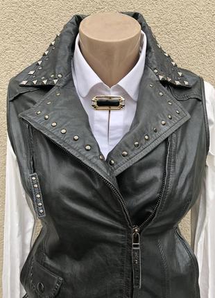 Кожа100%,жилет з заклепками,косуха,преміум бренд,blaumax.