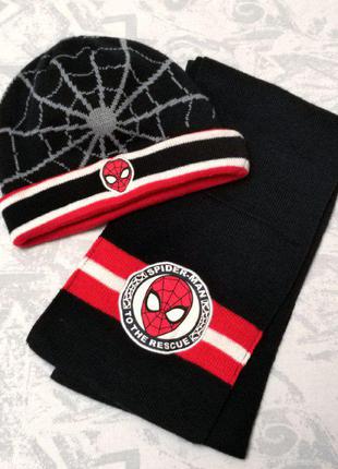 Шапка и шарф для мальчика на 4-8 лет - комплект на осень, шапка с человеком-пауком