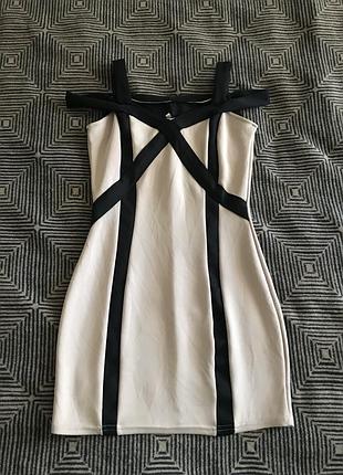 Короткое платье