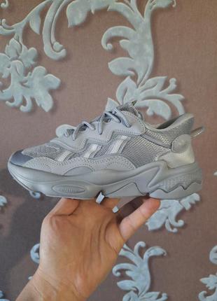 Женские кроссовки  adidas ozweego adiprene