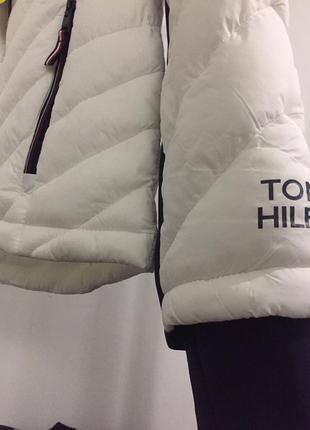 Куртка tommy hilfiger демисезонна біла і чорна4 фото