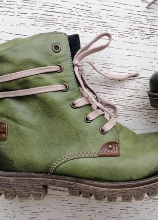 Зеление, теплие, демисезонние ботинки2 фото
