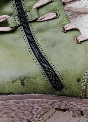 Зеление, теплие, демисезонние ботинки10 фото